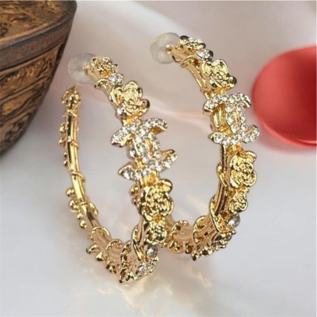 Chanel CC Logo Gold Earrings Novelty